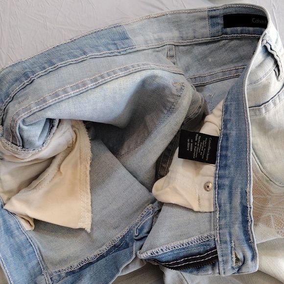 Calvin Klein Jeans Ultimate Skinny Light Washed embroidered front Jeans - Picture 10 of 16